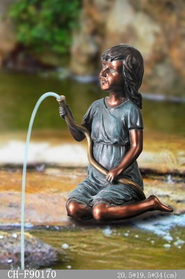 Littele Girl Water Fountain Spitters With Pump pemasok