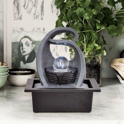 Indoor Kontemporer Dengan Bola Kaca Polyresin Interior Rumah Dekorasi Air Mancur Ruang Tamu Dengan LED pemasok